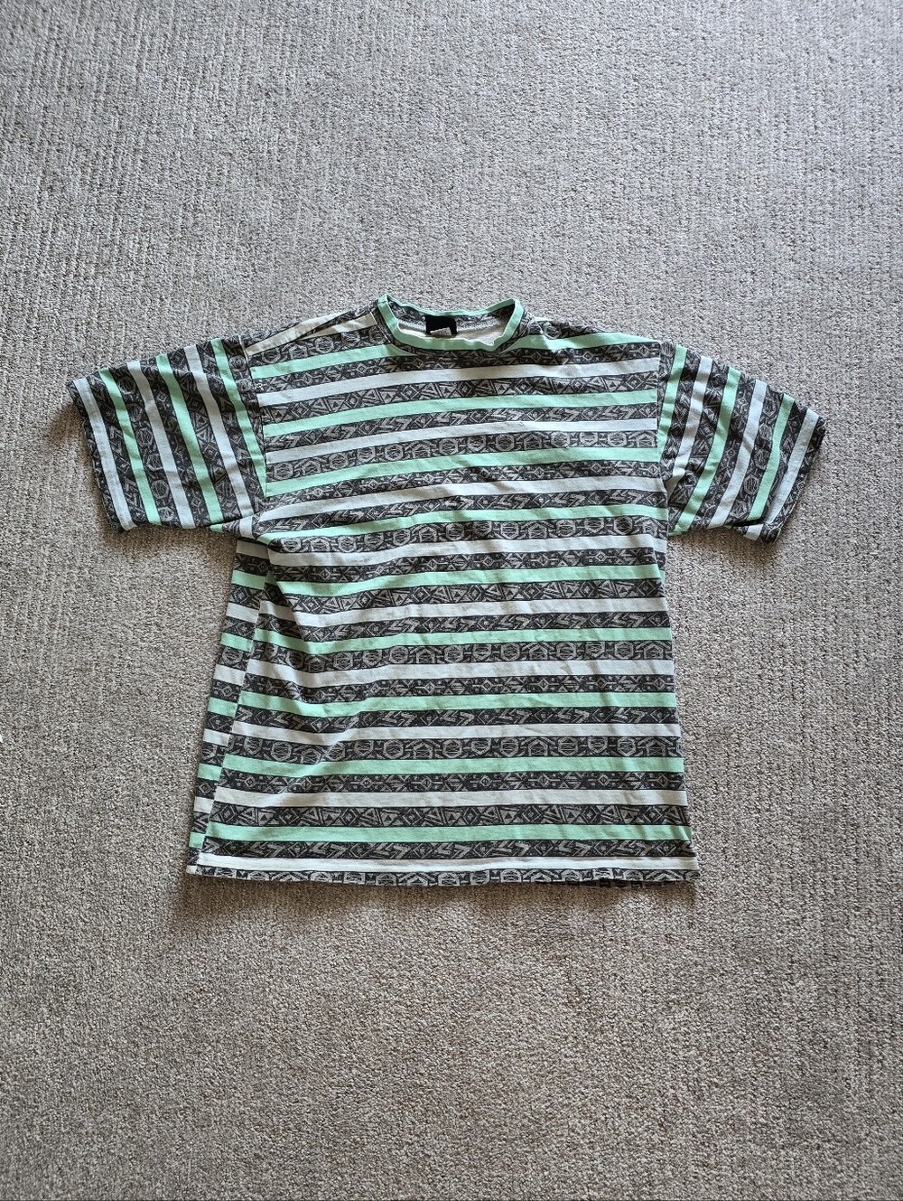 Vintage 90s Maui Trading Company Surfer T Shirt All Over Print